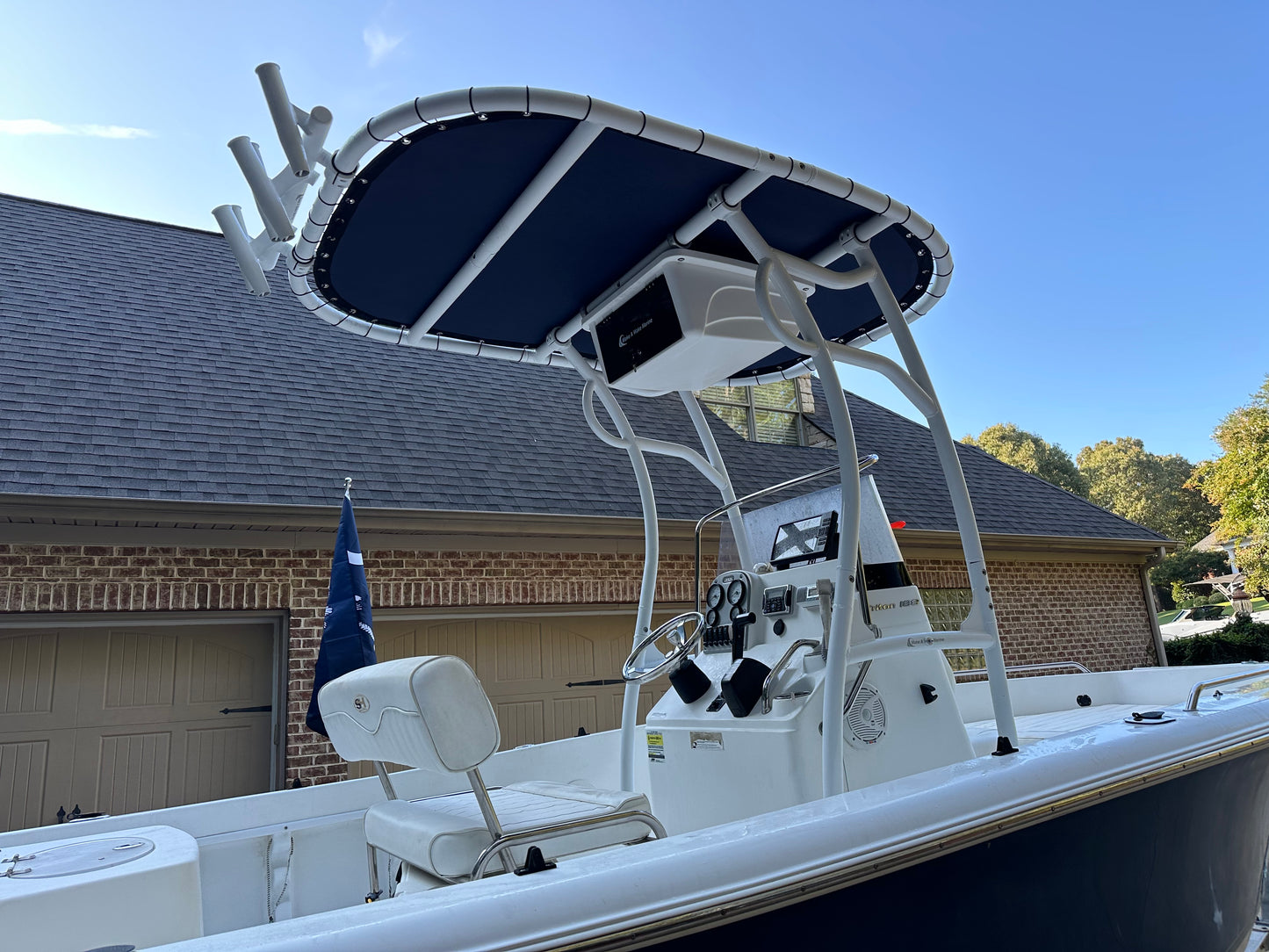 20' sea hunt boat t top
