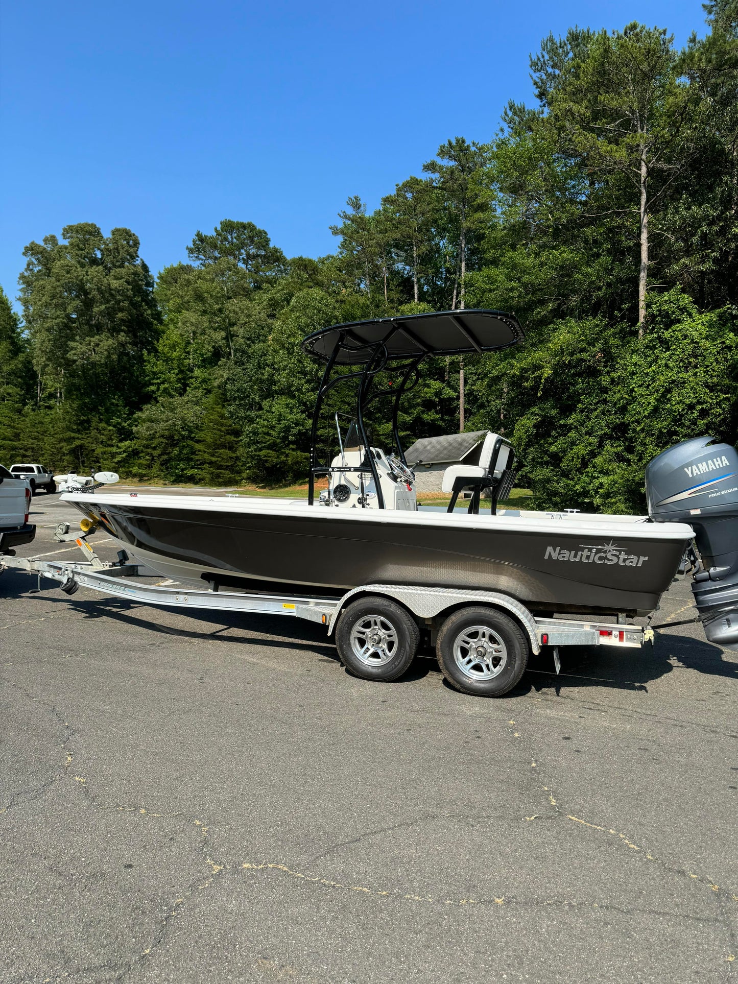Leaning Post for Center Console Boat