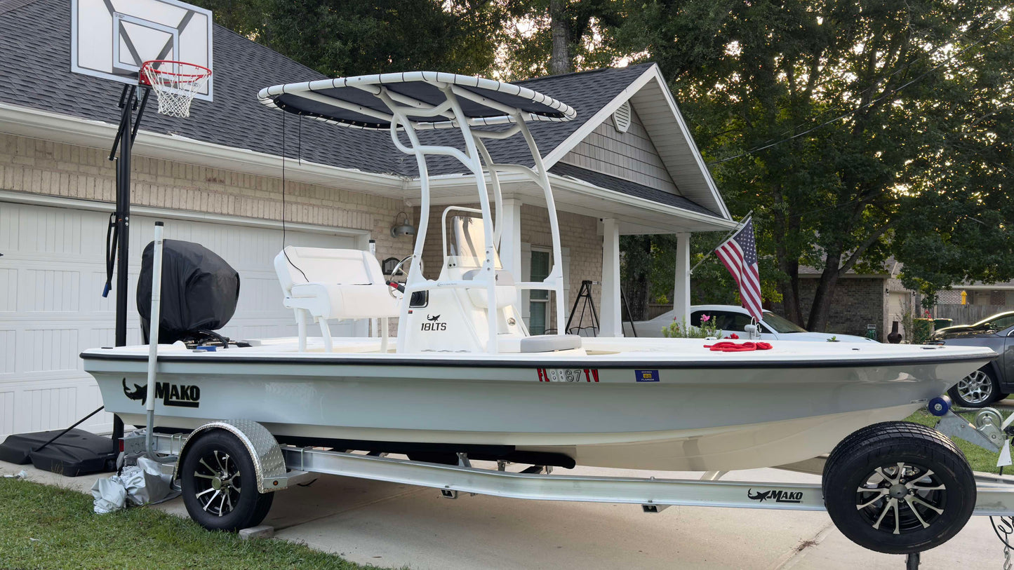 Leaning Post for Center Console Boat