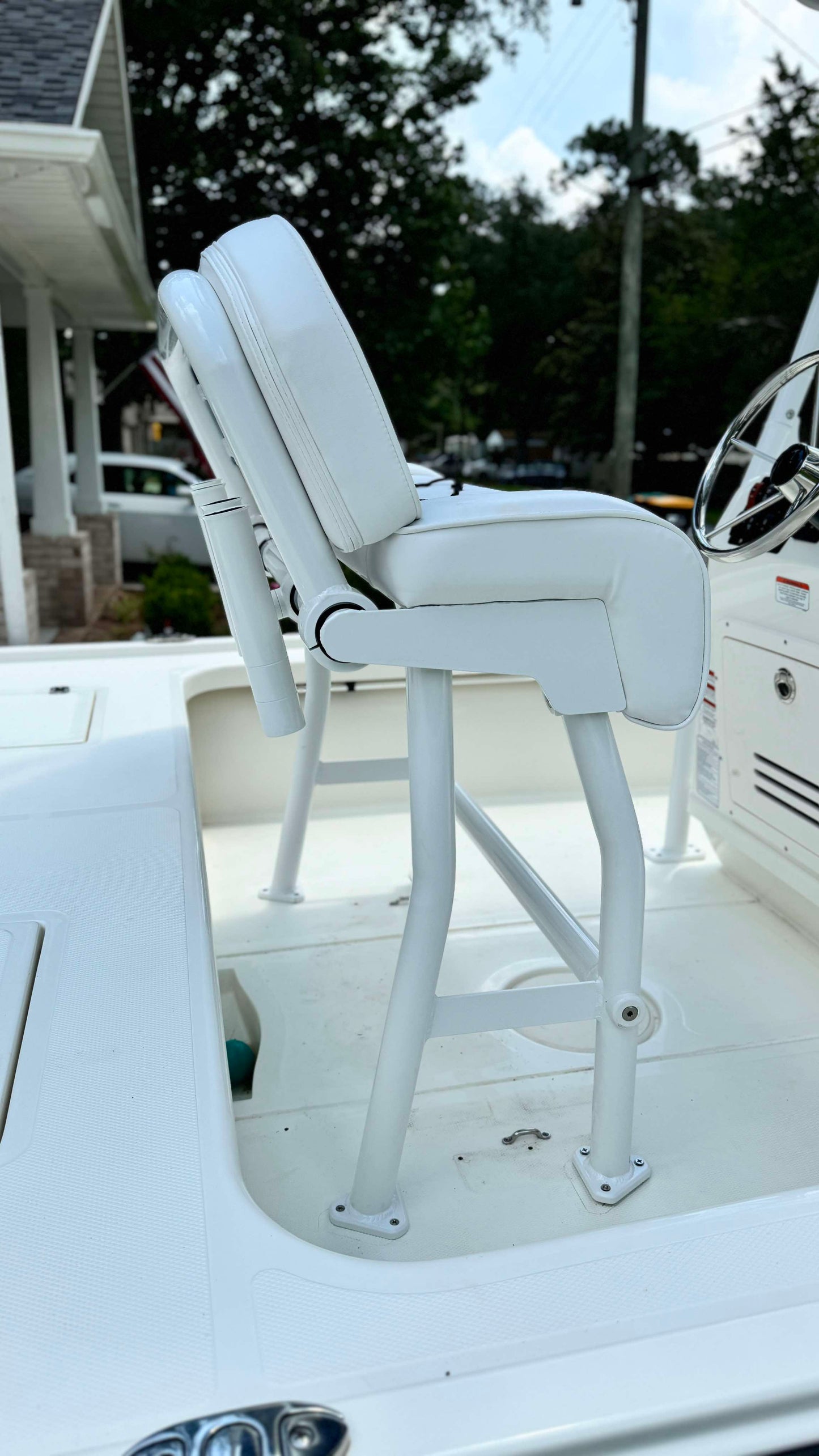 Leaning Post for Center Console Boat