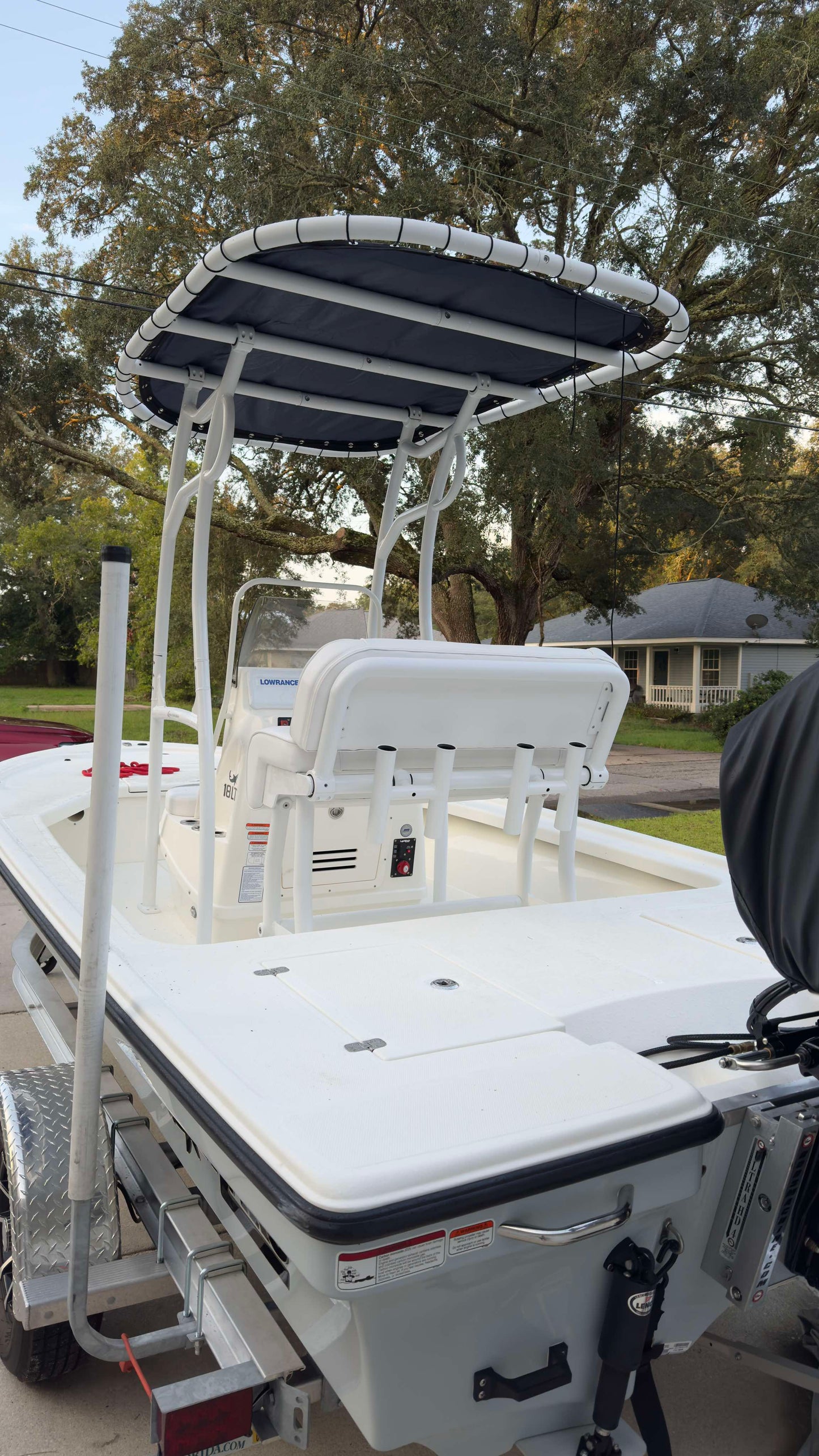Leaning Post for Center Console Boat