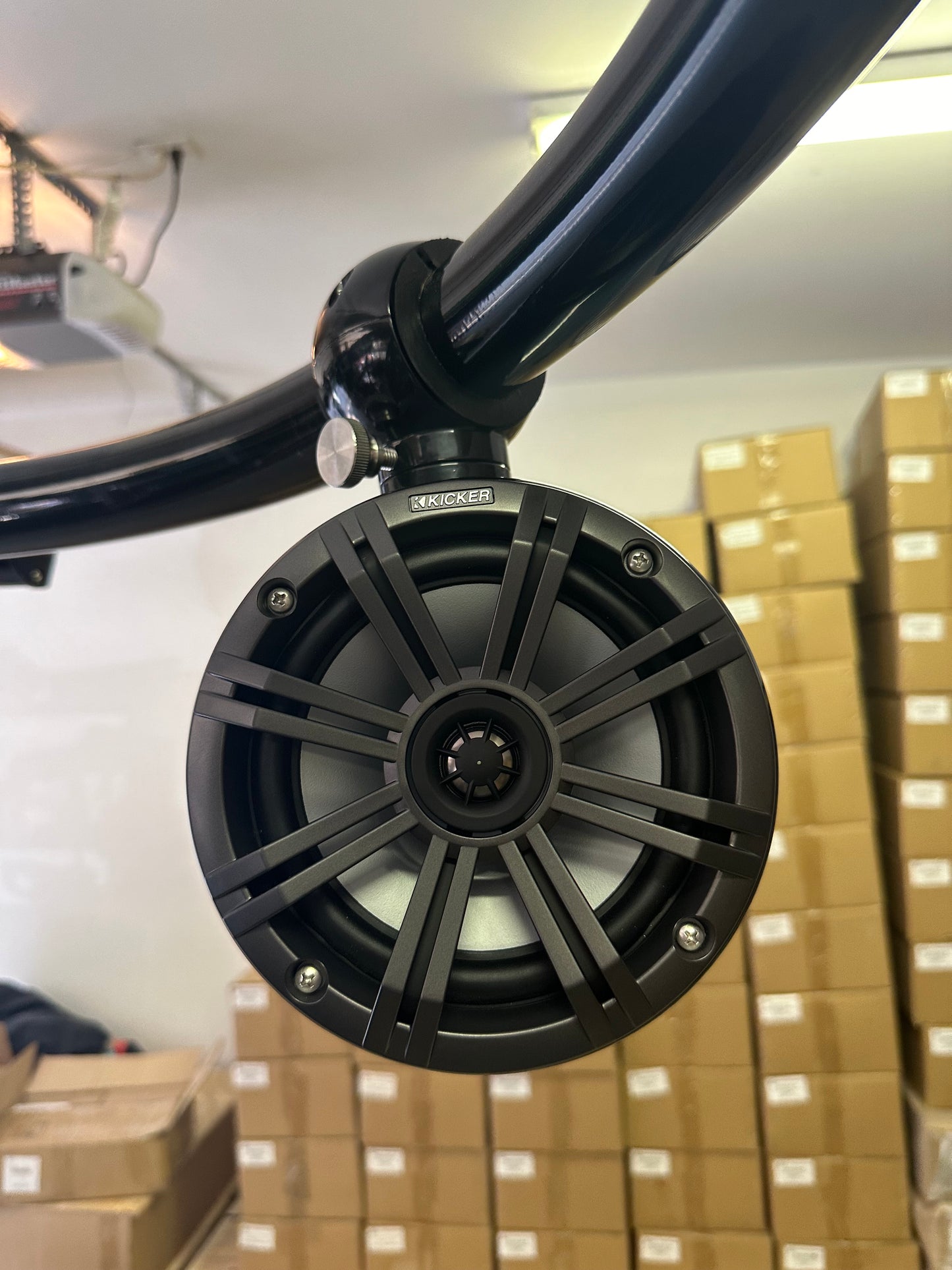 T-Top Kicker Marine Boat Speakers with Swivel Mounts