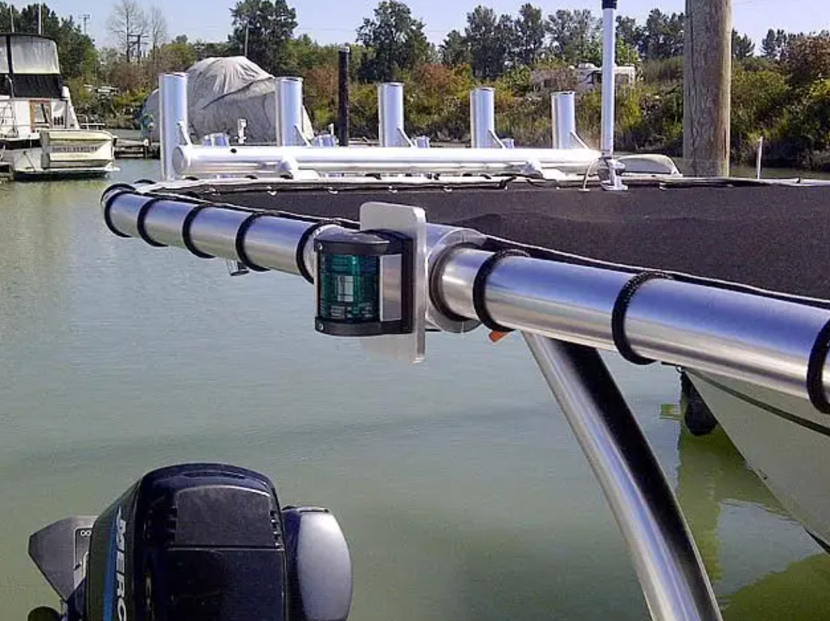 T-Top Clamp on Universal Mount