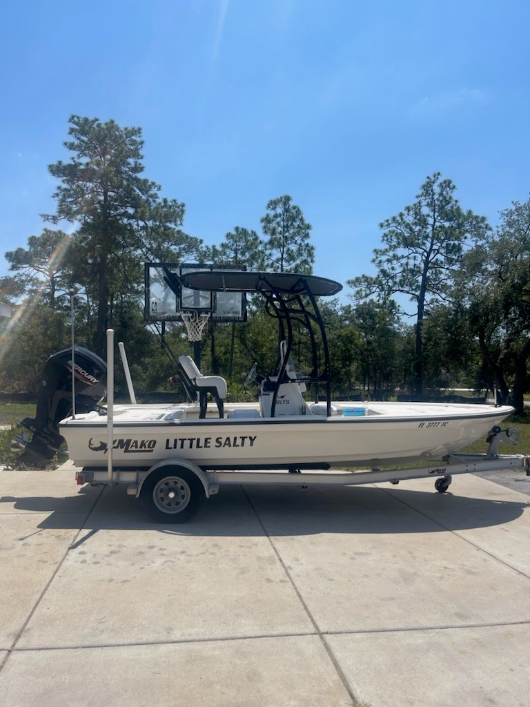 Leaning Post for Center Console Boat