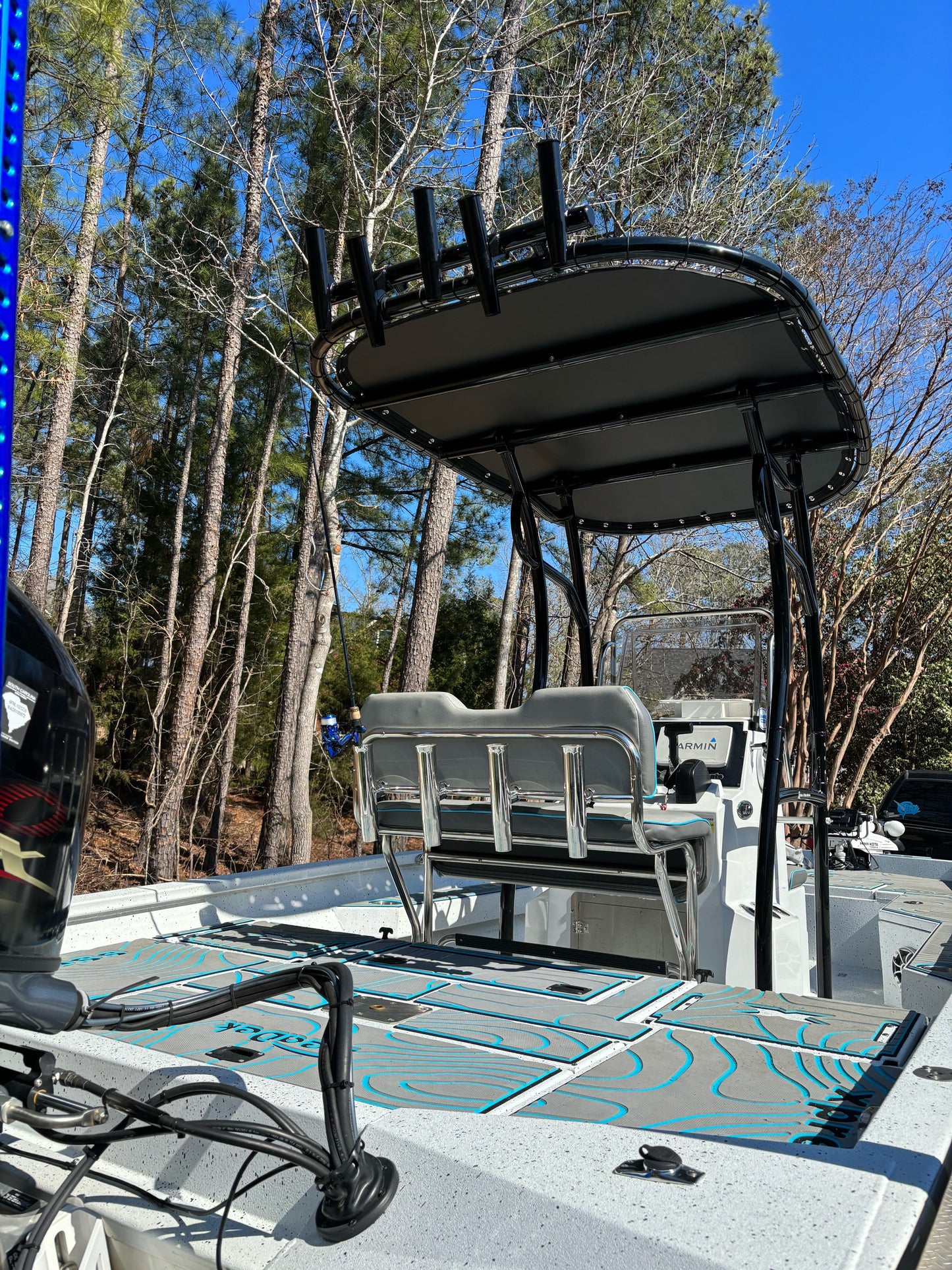xpress h20 t top with rod holders