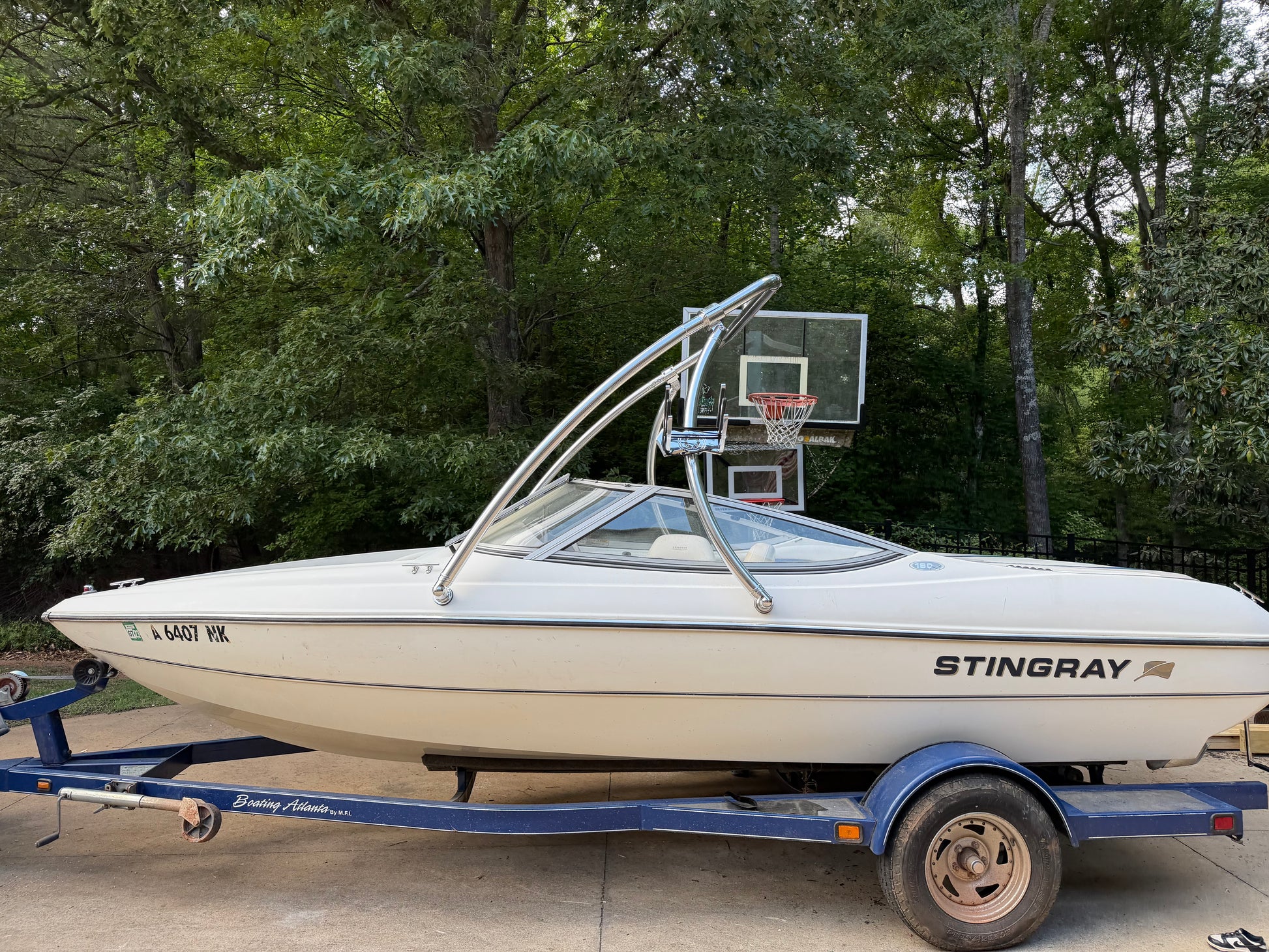 wakeboard tower for stingray boat