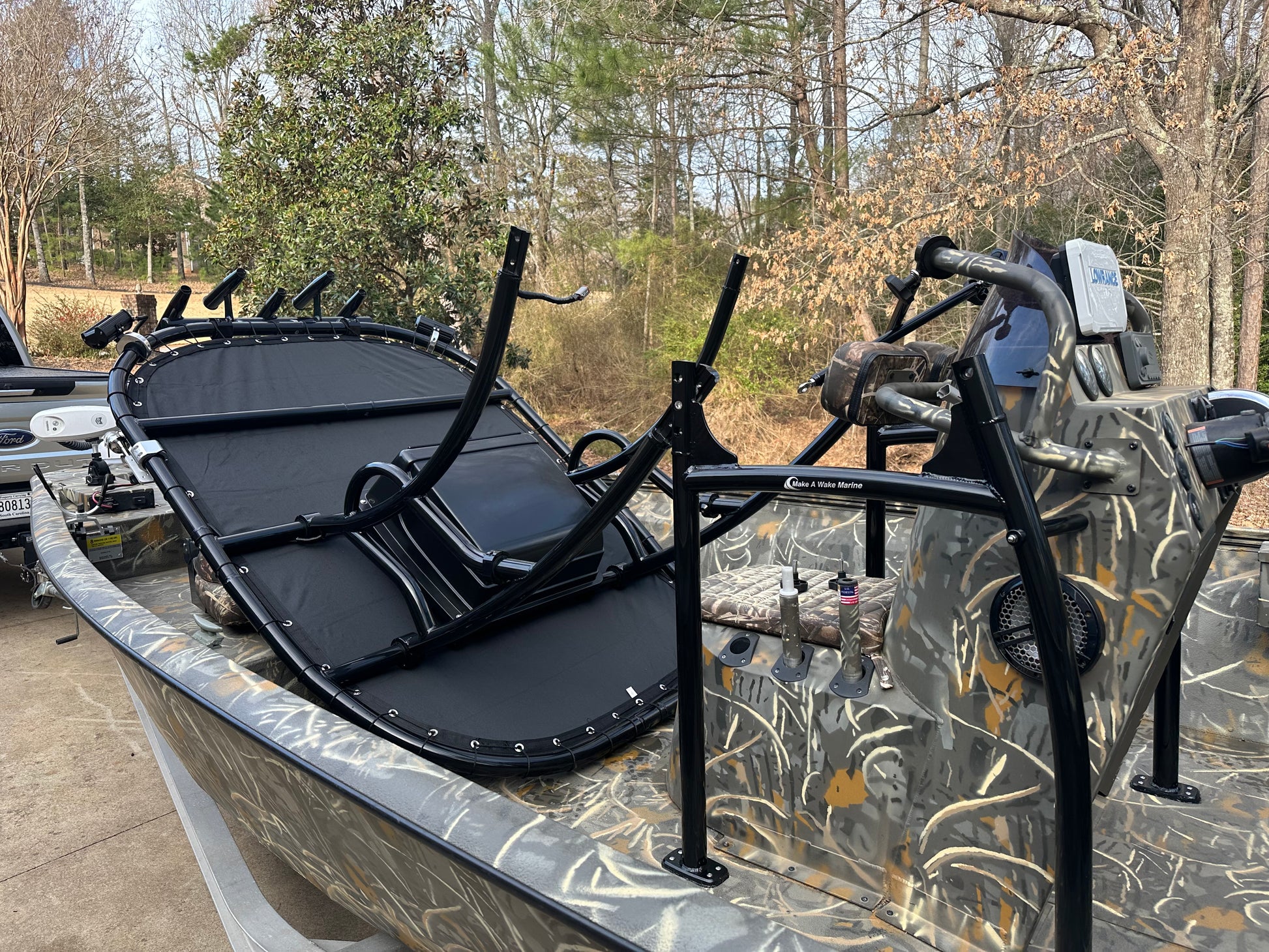 Black Powder Coated Pro 600 Heavy Duty T-Top w/ 5 Rod Holder