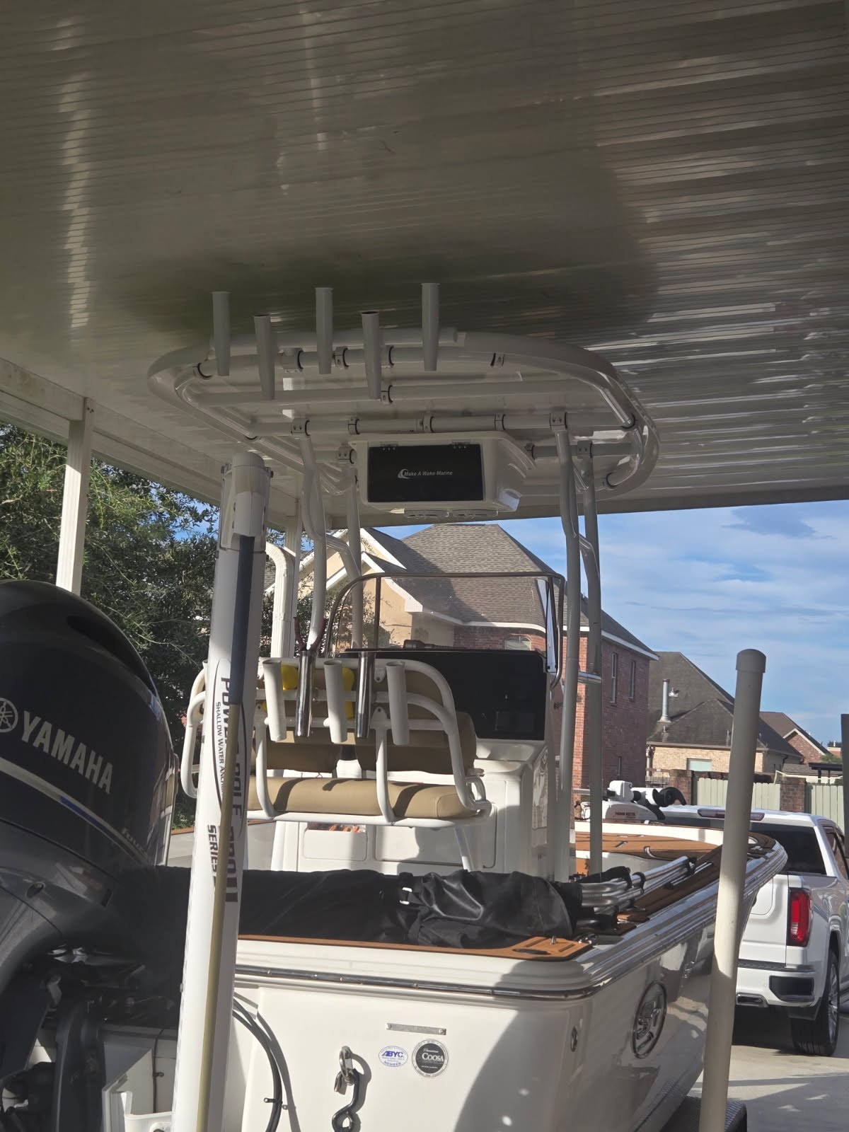 t top for 2018 Sea Hunt BX22BR